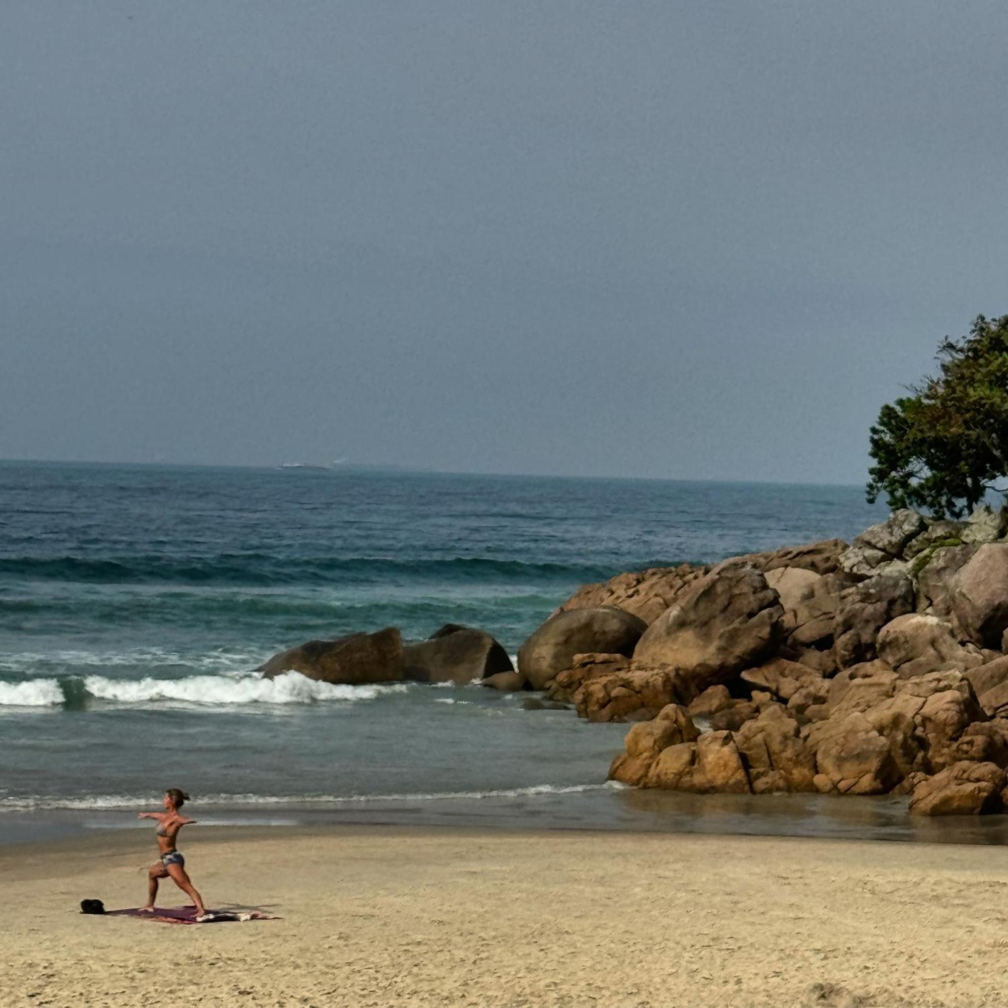 Tombo Beach Yoga E Bem-Estar Guaruja Bagian luar foto